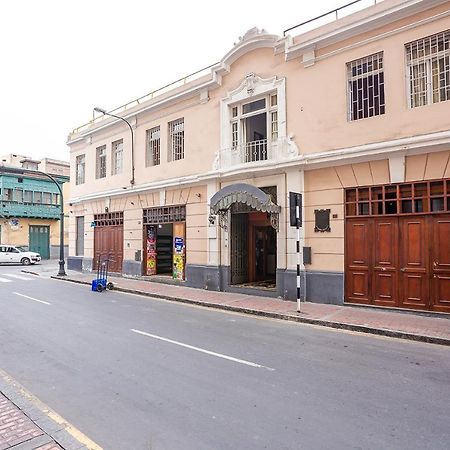 Ayenda Goldi Hotel Лима Екстериор снимка